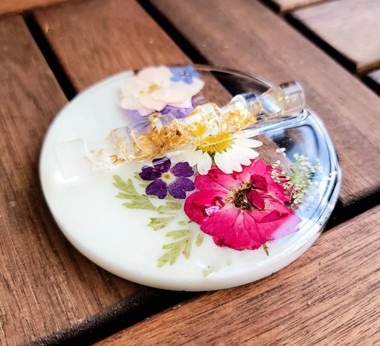 Paint Brush Holder Made From Resin, Milky White With Pressed Flowers, Artist Gifts, Gift For Painter, Paint Rest, Pencil