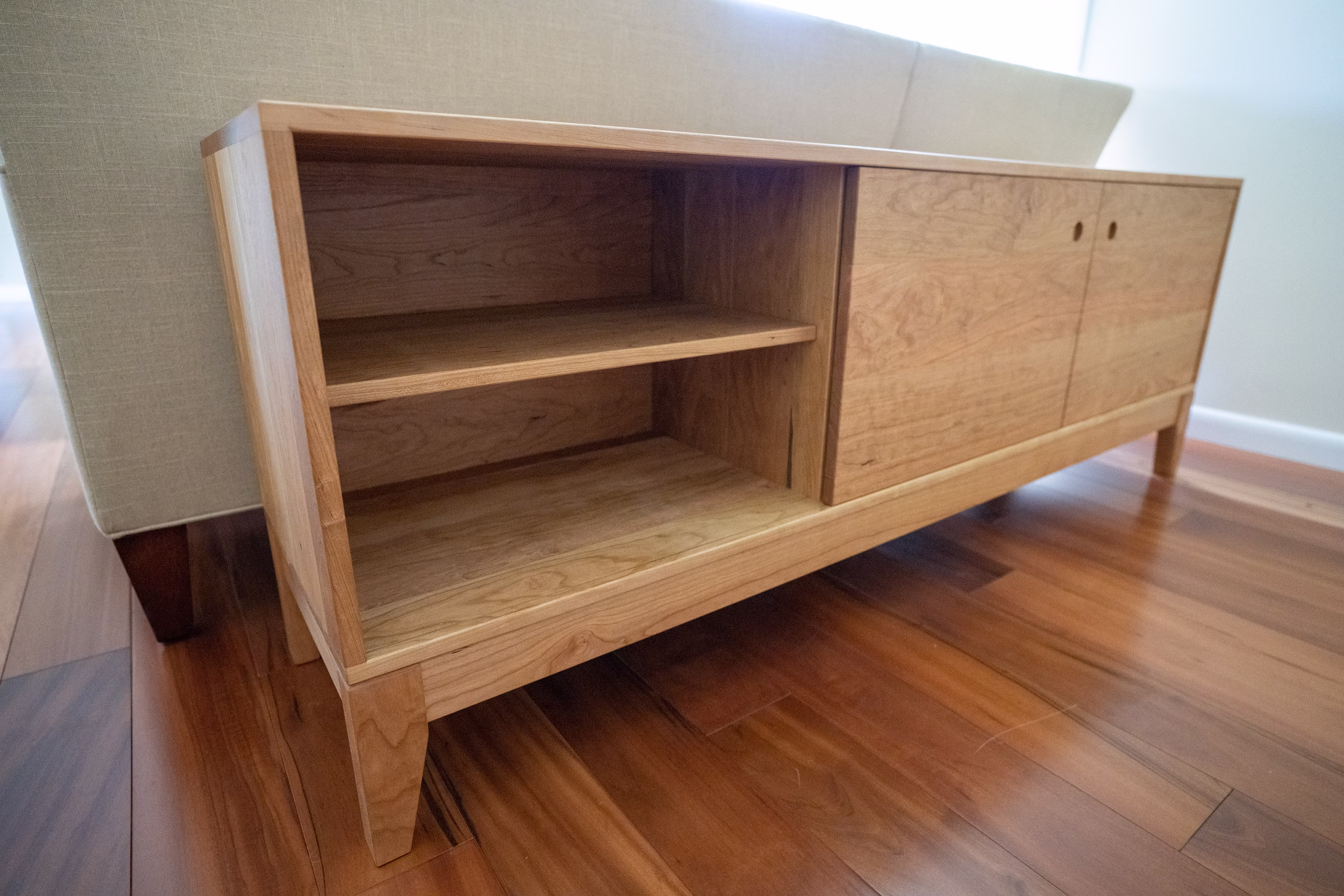 Wooden Media Center, Modern Console, Storage Cabinet, Tv Mcm Cabinet With Doors