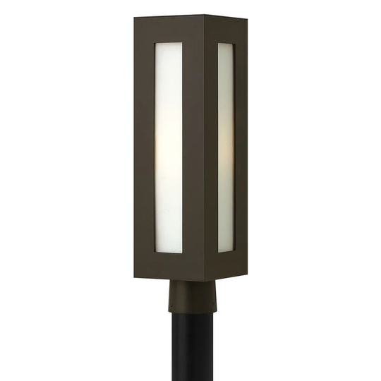 Hinkley Lighting Dorian 1 Light 20.75" Tall Post Light with Clear