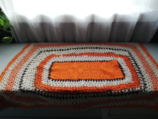Crochet Table Runner. Vintage Item