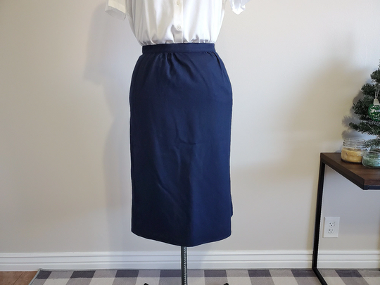 Vintage Pendleton Navy Wool Skirt Blue High Waist Below-The-Knee Pure Pencil With Button Closure & Pockets