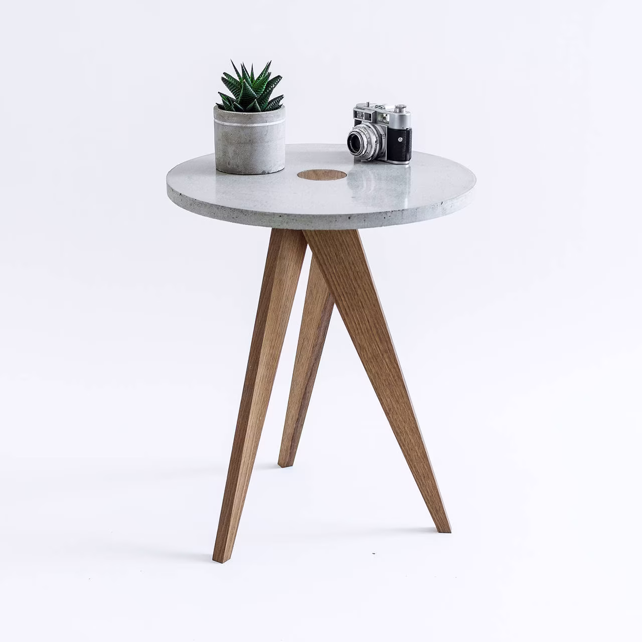 Zoya Round Side Table