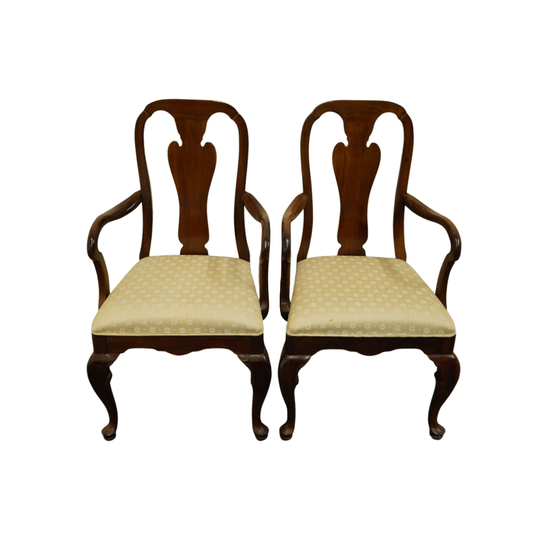 Set Of 2 Davis Cabinet Solid Cherry Traditional Queen Anne Style Dining Arm Chairs 68369