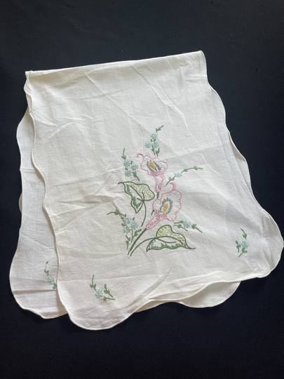 Vintage Off White Table Runner With Hand Embroidery Pink Flowers Scalloped Edges