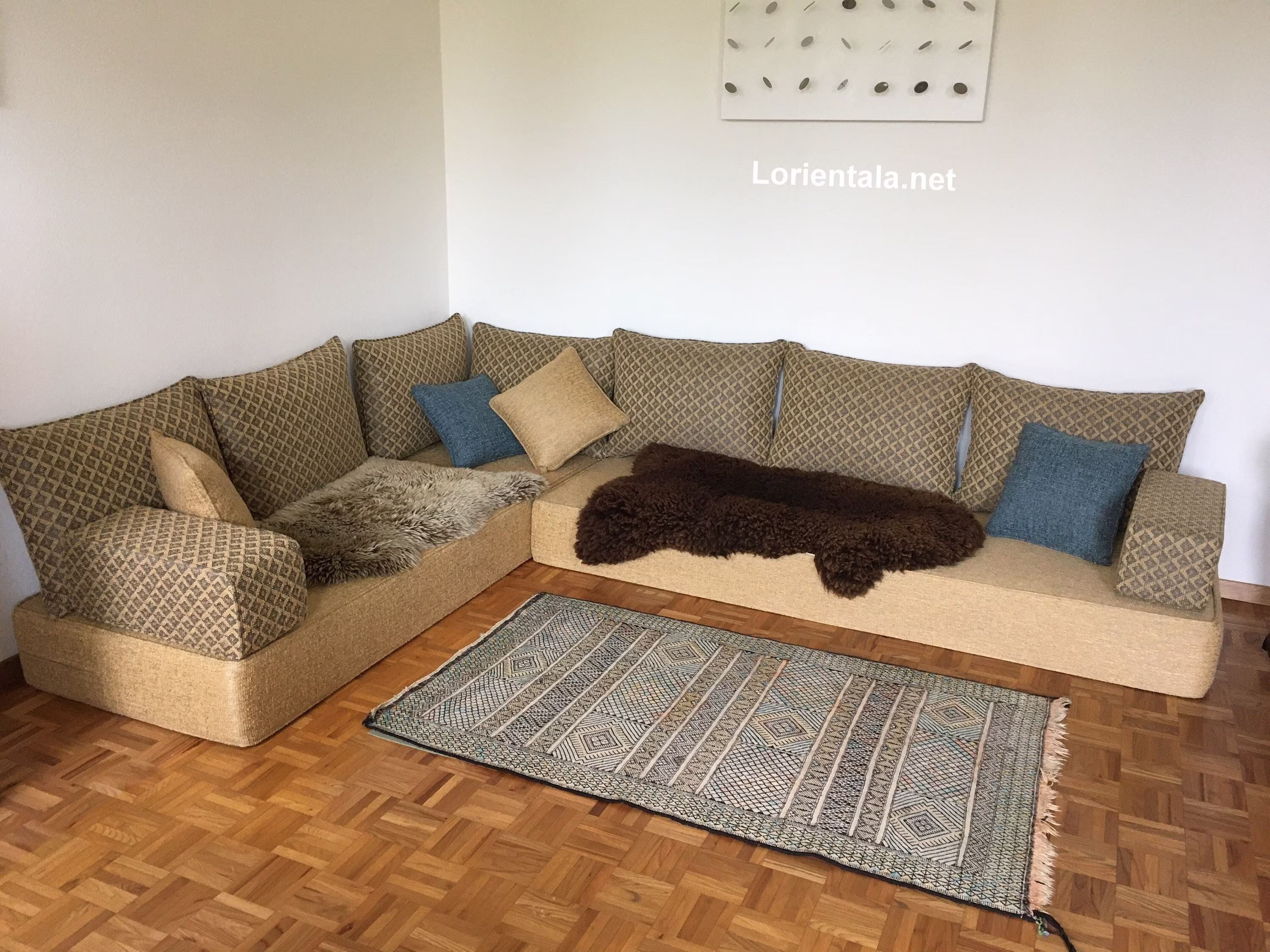 L Shaped 8'' Thick Linen Fabric Seat Floor Seating Sofa Modern Arabic Living Room Couch Moroccan Home Decor Set Sectional Cuchions Rug Table