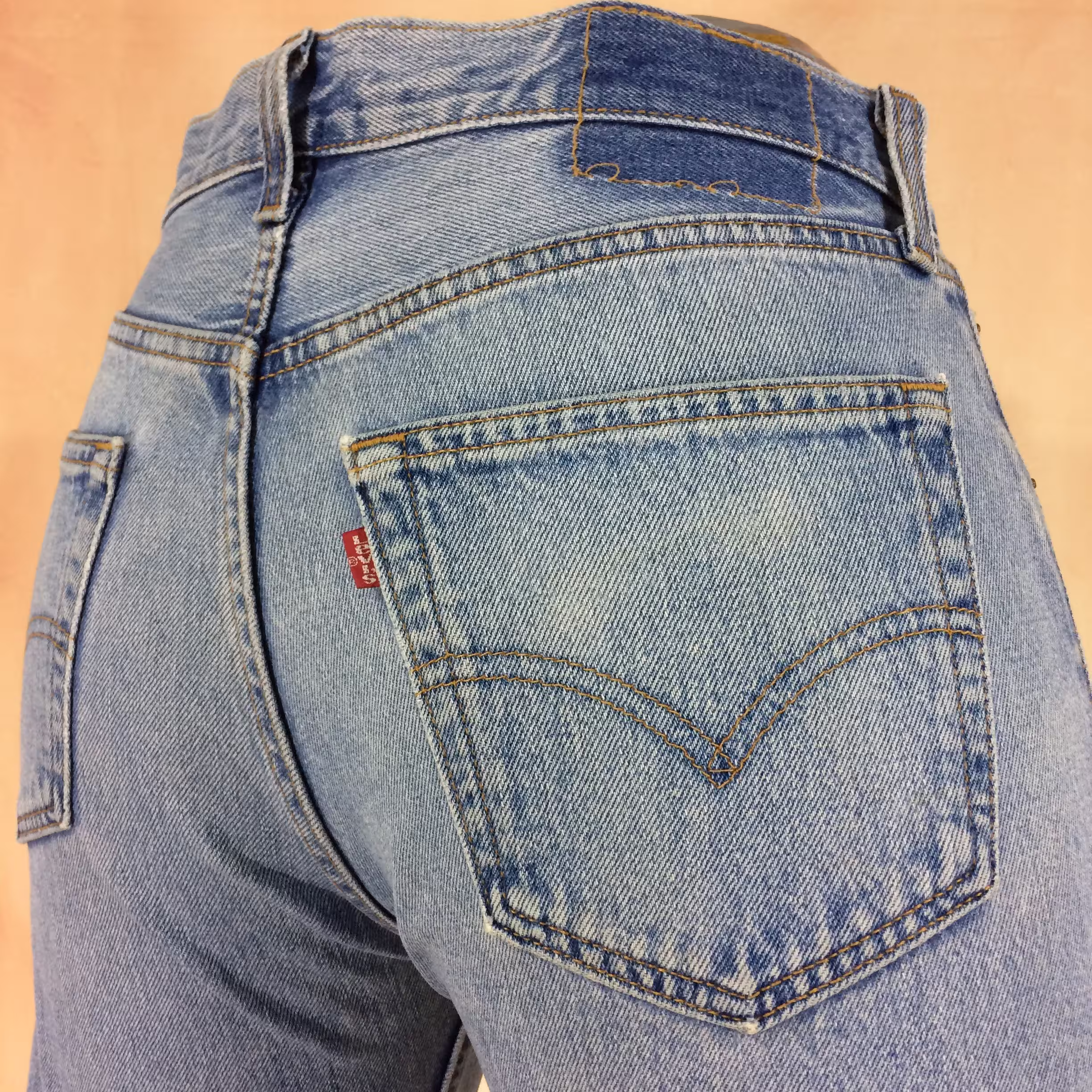 Size 30 Vintage Levis 501 Distressed Dirty Light Wash Women's Button Fly Jeans W30 L31 Mid Waisted 90's Classic Fit Made in Usa