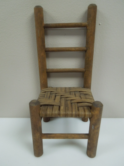 Q956 Vintage Antique 7.5"Small Twig Chair Dollhouse Or Plant Stand
