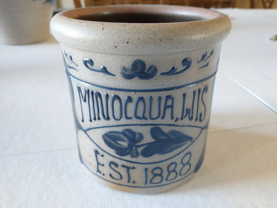 Vintage Rockdale Union Pottery Stoneware Salt Glaze Minocqua, Wi Jar/Crock/Pencil Holder 1991