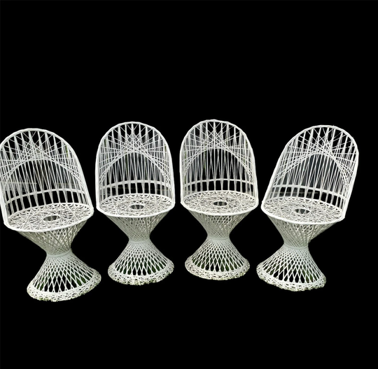Russell Woodard Iconic Spun Fiberglass Chairs/Classic Vintage Patio