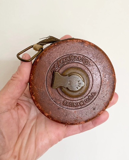 Antique Brown Leather Retractable The Lufkin Rule Co. Fabric Tape Measure, Simple Style, Cottage Style, Rustic Farmhouse Decor, Gift Under 50