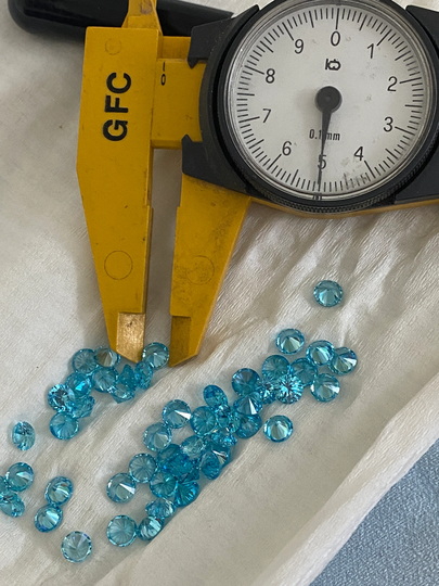 5mm Perfect Color & Quality Faceted Sea Blue Round Cz Machine Cut Loose Cubic Zirconia Gemstone Sold in Packages Of 4 Pieces Sky Blue