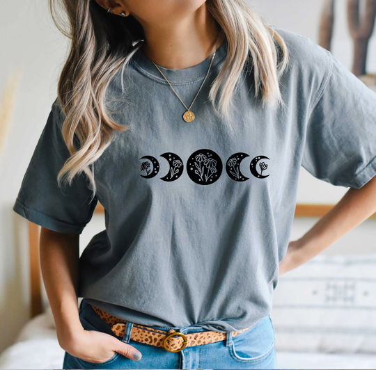 Comfort Colors Celestial Floral Moon Art Shirt, Top, Animals T-Shirt, Comfy Oversized Boho