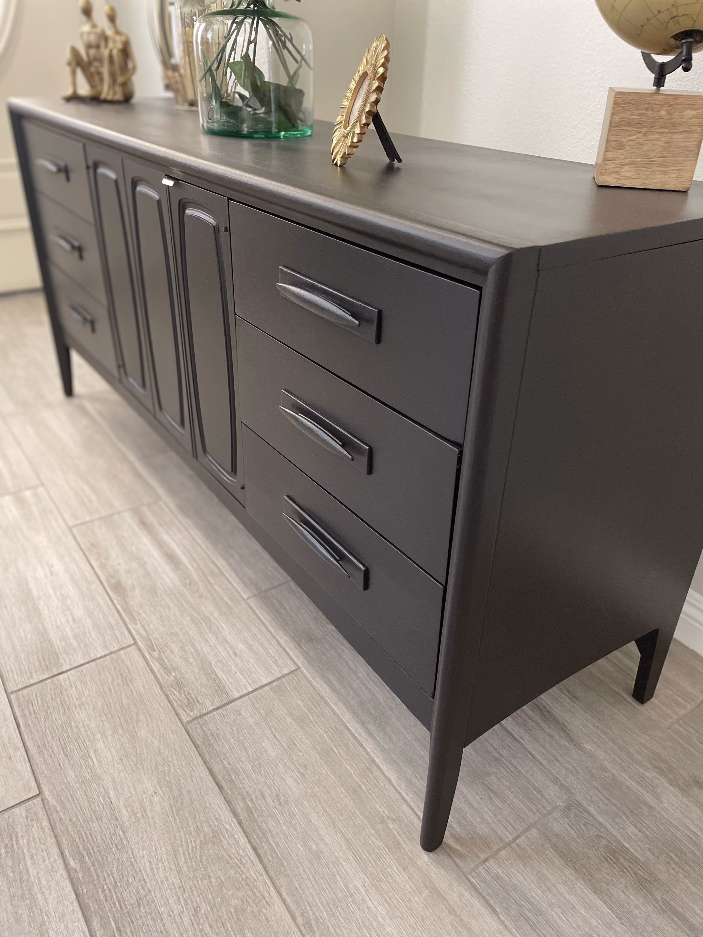 Sold Please Do Not Purchase Vintage Dresser|Mid Century Modern| Credenza| Sideboard| Large Dresser