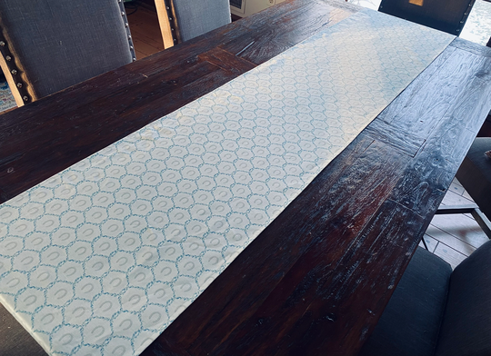 Blue Horseshoe & Vines Table Runner