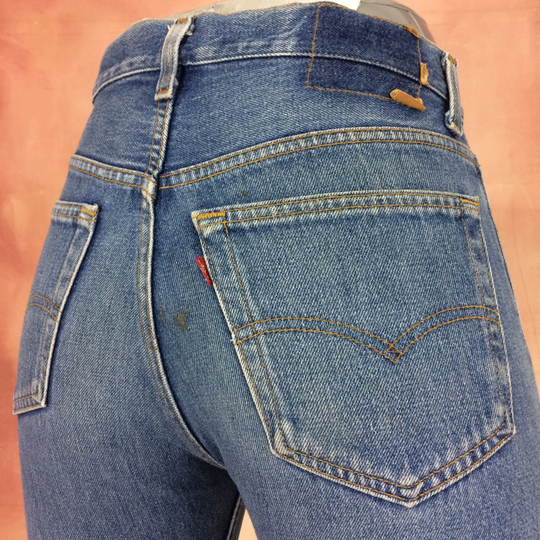 Size 29 Vintage Levis 501 Women's Distressed Jeans W29 L28 Medium Wash Mom Fit High Rise 90's Boyfriends Made in Usa
