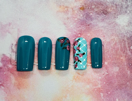 Teal With Roses Press On Nails