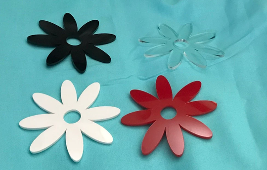 Choice Of 16 Colors Acrylic Daisy #2 Blanks With Or Without Holes