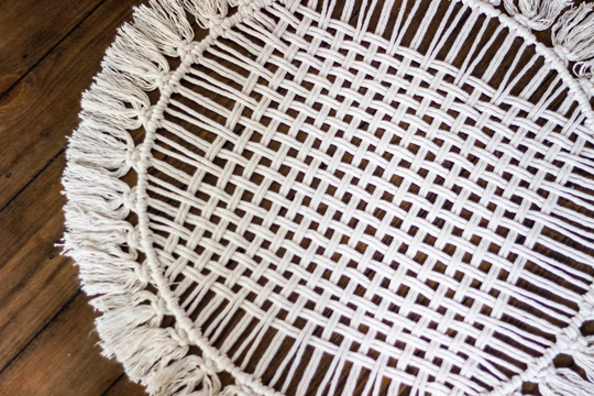 Circle Macrame Table Runner // Modern Doilies