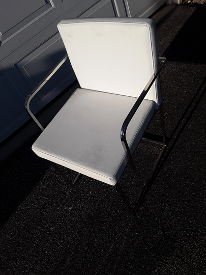 A Gorgeous Affordable Vintage Elegant White Faux Leather & Chrome/Stainless Steel Frame Side/Accent Chair Made in Italy Great Condition
