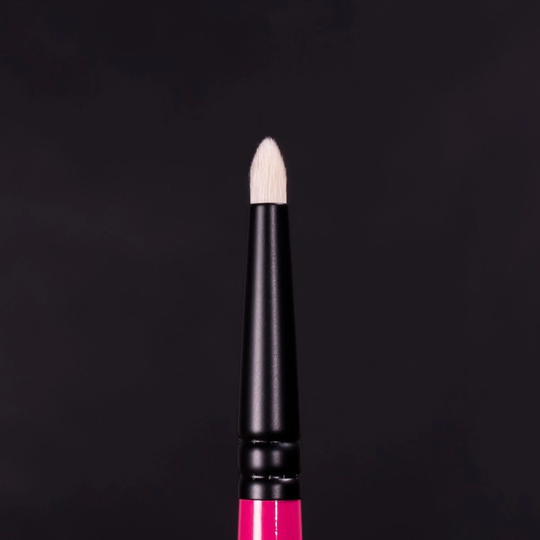 Whats Up Beauty - R101 Pencil Eyeshadow Brush For Eye Shadow Makeup Cruelty Free