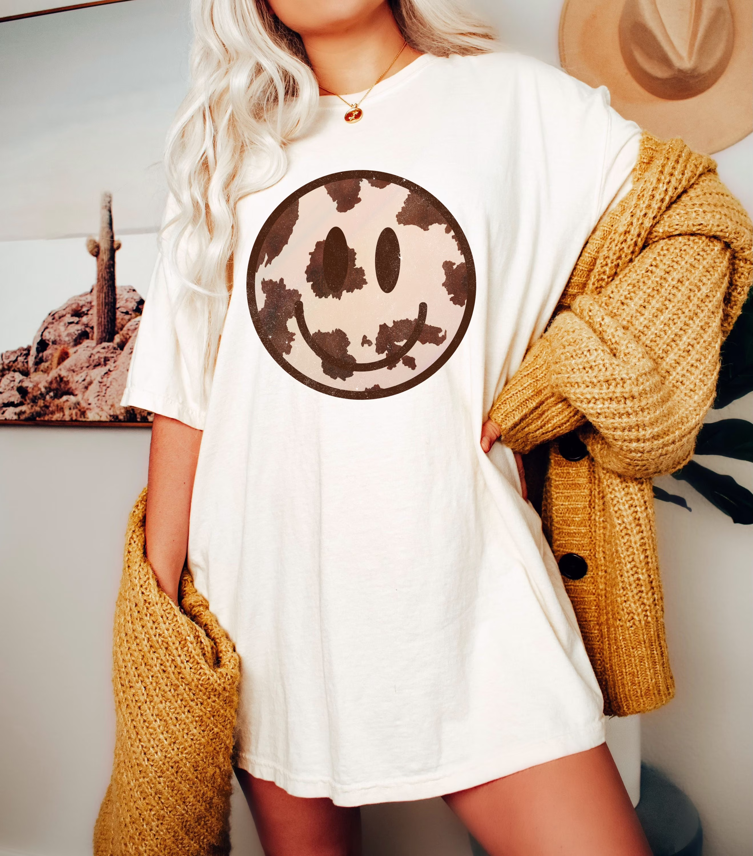 Cow Smiley, Comfort Colors Shirt, Smile Retro Crew Neck, Super Comfy, Short Sleeve Oversized, Western Tee