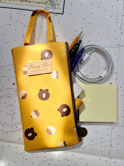 Super Cute Pencil Pouch, Cosmetic Bag & Accessories/Coin Zipper Bag, Waterproof Exteriors, Printed Liner, Ideal School, Travel Organizor