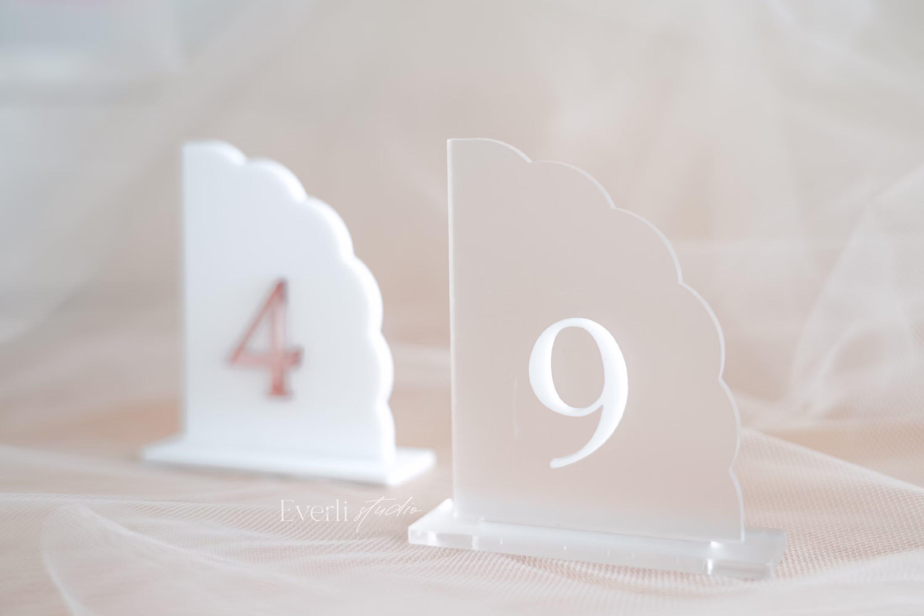 Acrylic Scallop Edge 3D Table Number | Half Arch Wedding Signs Event Signages Modern Signage