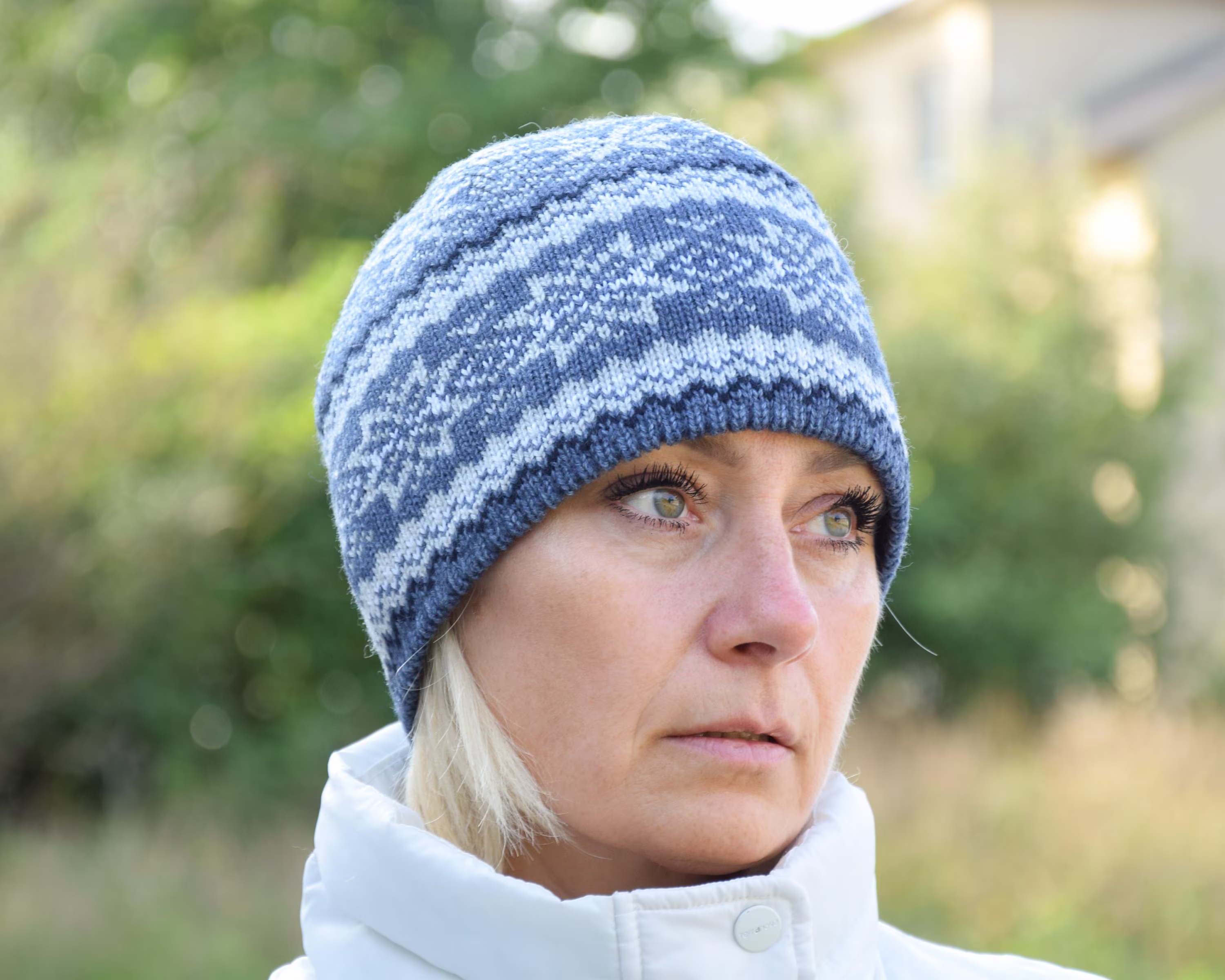 Blue Nordic Woolen Hat With White Fair Isle Pattern Beautiful Beanie Ski Hat Fleece-Lined Traditional Scandinavian Winter