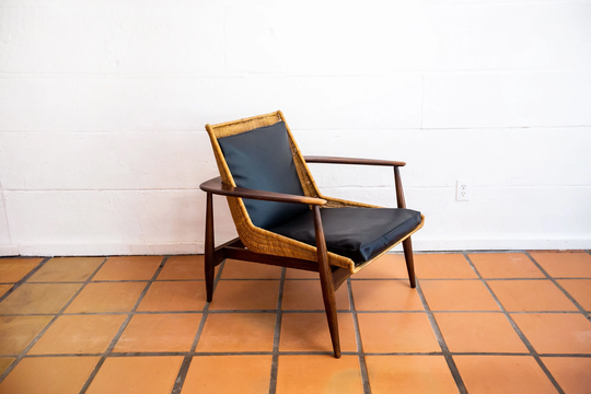 Mid - Century Vintage Lawrence Peabody 1806 Chair in Walnut For Nichardson Nemschoff Mcm