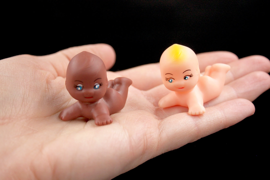 Baby - Miniature 16 Scale Infant Choose From 2 Styles White Or Black For Model, Dollhouse, Shower Party Favor