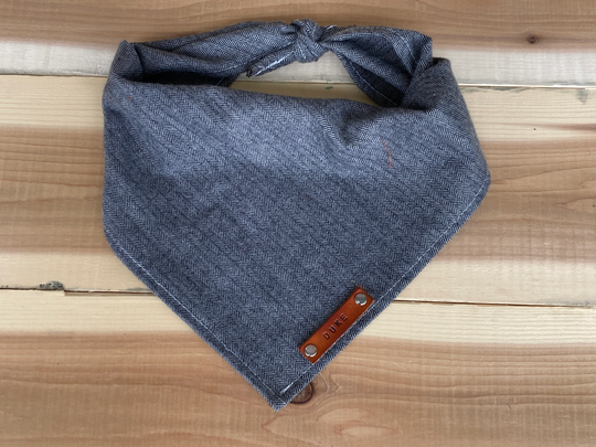 Dog Bandana, Gray Herringbone Traditional Tie, Personalized Leather Name Tag Bandanna, Scarf, Pet Accessories, Bandana