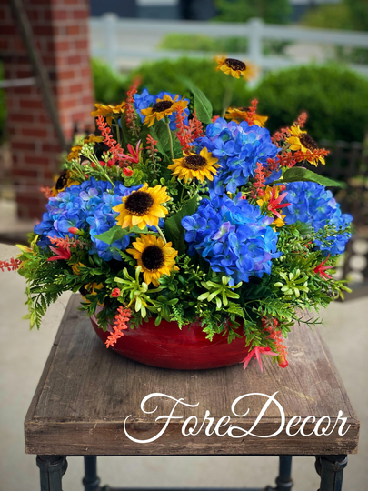 Summertime Flower Arrangement For Table, Table Sunflower Centerpiece, Summer Flowers, Cheerful Gift, Everyday Deco