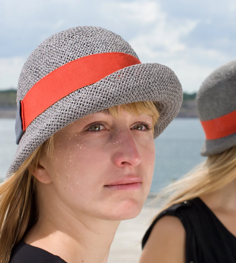 Handmade Ladies Straw Hat in Elegant 20S Style. Romantic Cloche With Round Headpiece & Asymmetrical Brim Flannel Grey Colour, Aimée