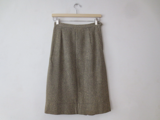 Vintage "50S Pencil Skirt, Gorgeous Navy/Cream Textured Woven Cotton, High Waist, Tailored Fit & Kick Pleat, 26 Inch Waist