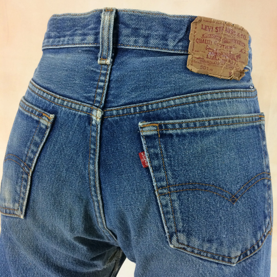 Size 33 Vintage Levis 501xx Jeans W33 L27 High Waisted Distressed Straight-Leg 80S Mom Levi Boyfriend Made in Usa