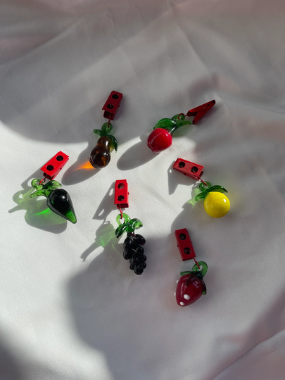Vintage Table Cloth Weights Set Of 6 Pcs Fruits Lemon Pear Grapes Strawberry 100% Glass