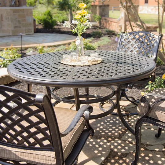 South Ponto Aluminum 52-inch Round Dining Table