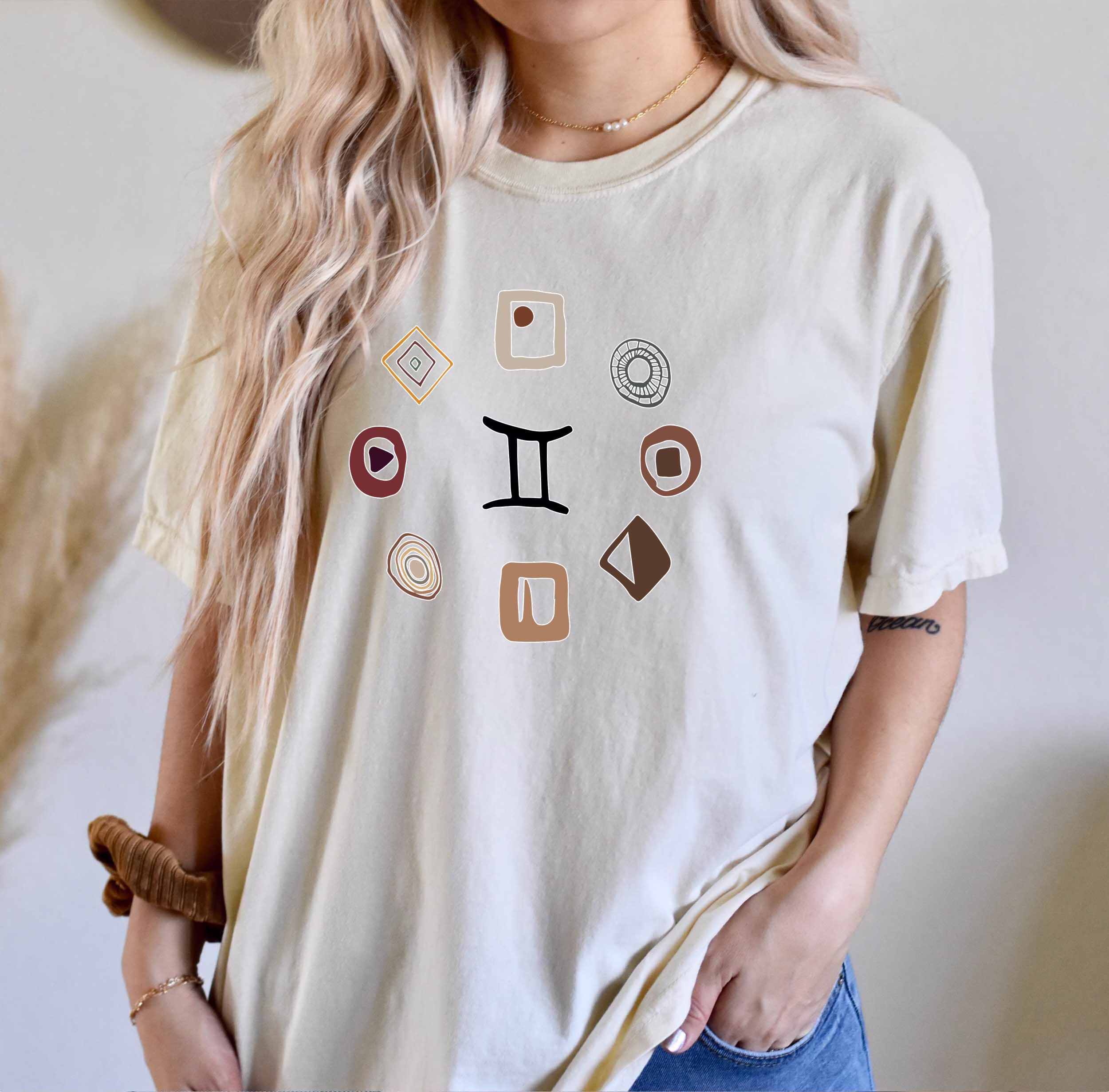 Comfort Colors Zodiac Sign Shirt, Gemini Top, T-Shirt, Comfy Oversized Boho Shirt