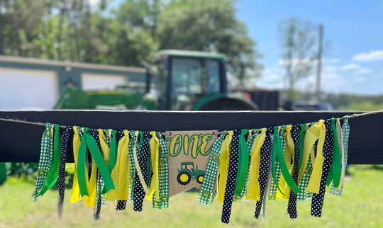 John Deer Tractor High Chair Banner, Green Fabric Rag & Ribbon Table Garland, Farm First Birthday Smash Cake Photo Prop