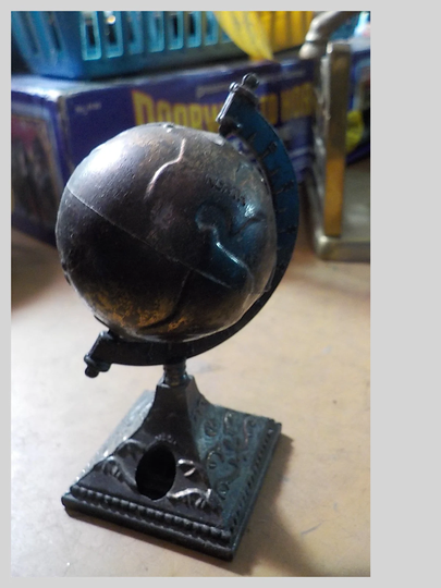 Vintage Globe Pencil Sharpener Die-Cast 1960S Made in Hong Kong Free USA Shipping