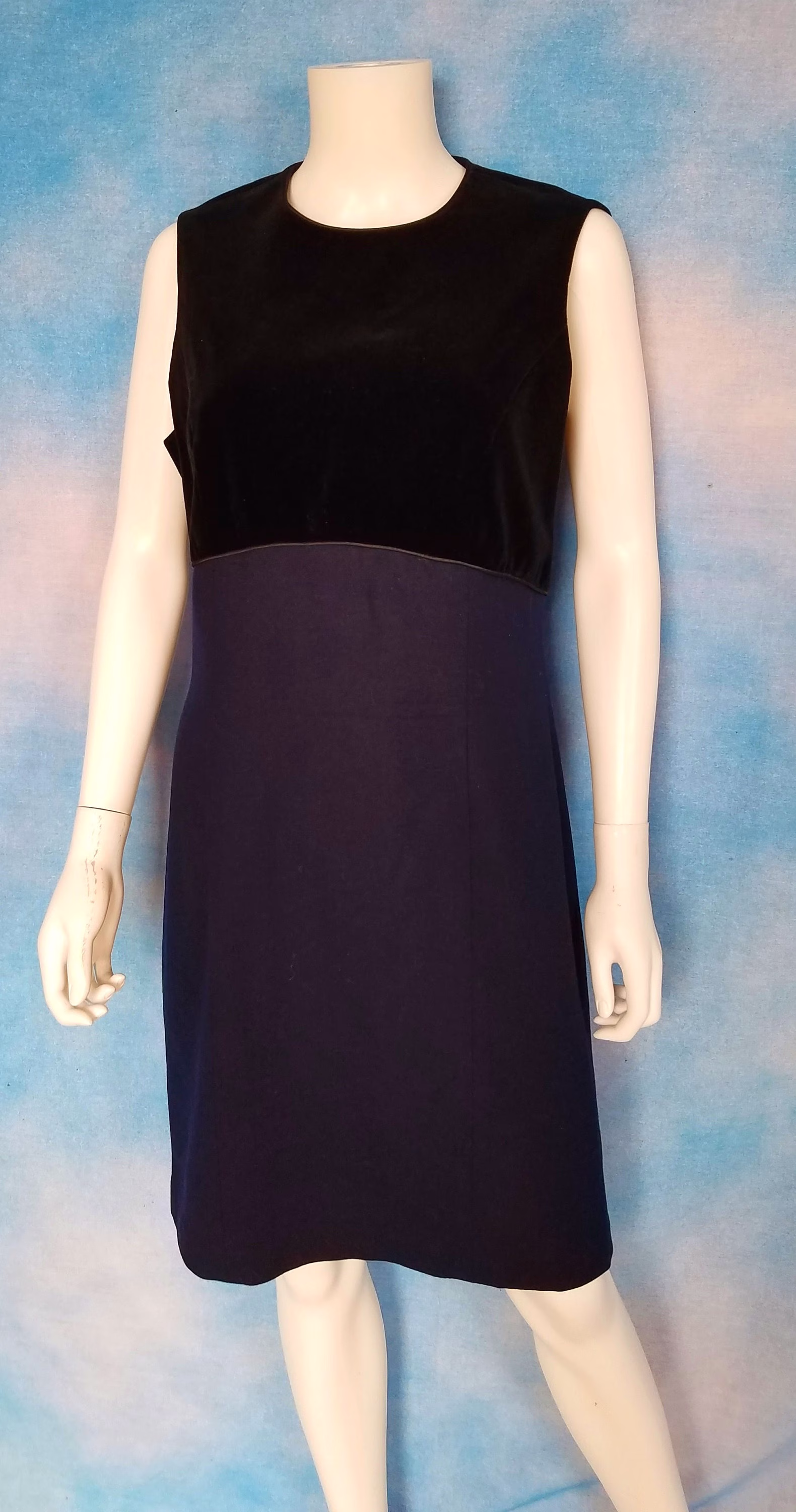 Vintage 90S Minimalist Black Velvet & Ink Blue Wool Sleeveless Sheath Wiggle Pencil Dress/ Albert Nipon Suits/ Size 10 | M-L