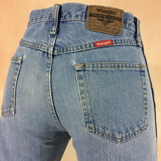 Size 31 Wrangler Vintage Comfort Jeans Mid Waist Distressed Faded Ripped Boyfriends Mom Rodeo Riders Made in Mexico