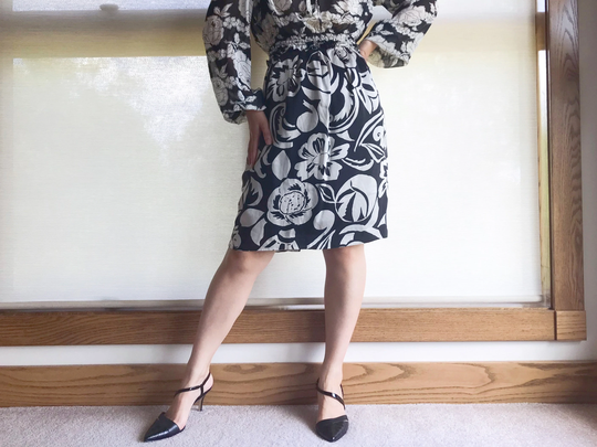 Vintage Silk Skirt Tulip Midi Pencil Floral Black & White Size M