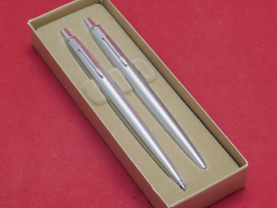 Vintage Collectible Parker Pen & Pencil Set Iob