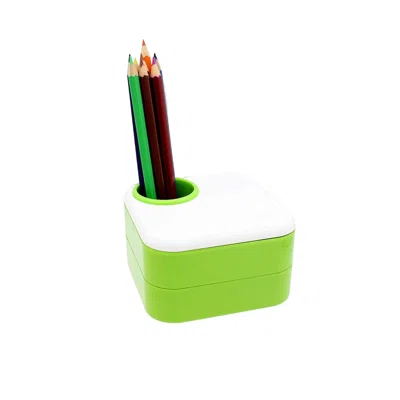 Jeovany Pen Holder