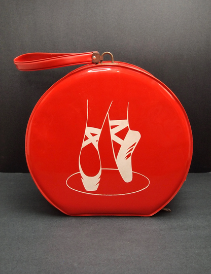 Vintage Round Red Vinyl Ballet Class Case With Point Shoes Graphic Zip Around Handle 22A08F07M
