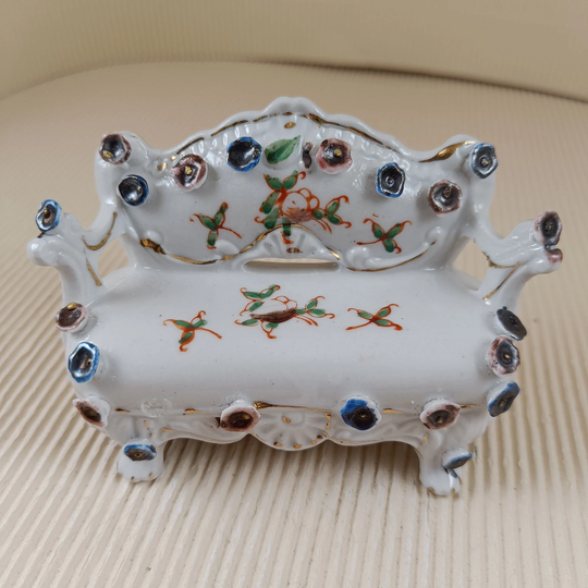 Mini Lovely Ceramic Old Victorian Sofa Figurine