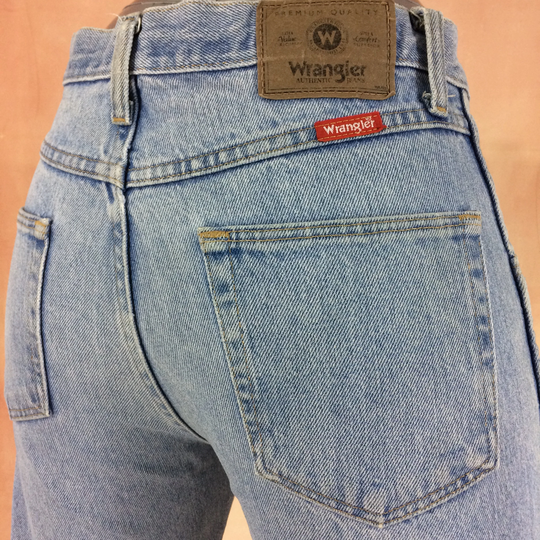 Sz 30 Vintage Wrangler Women Jeans High Waisted Straight Leg 90S Light Wash Frayed Hem Denim Distressed Classic Mom Boyfriend