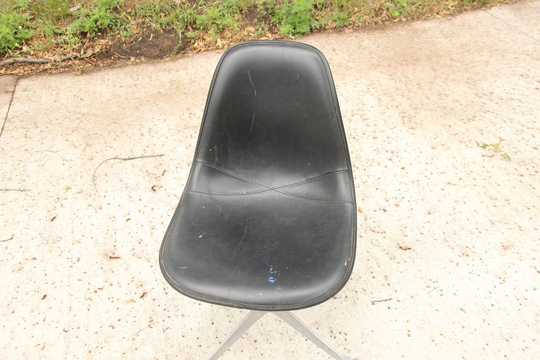 Vintage Herman Miller, Retro Chair, Retro, 1960S, 1970S, Black Vinyl, Metal, Rolling Set Design