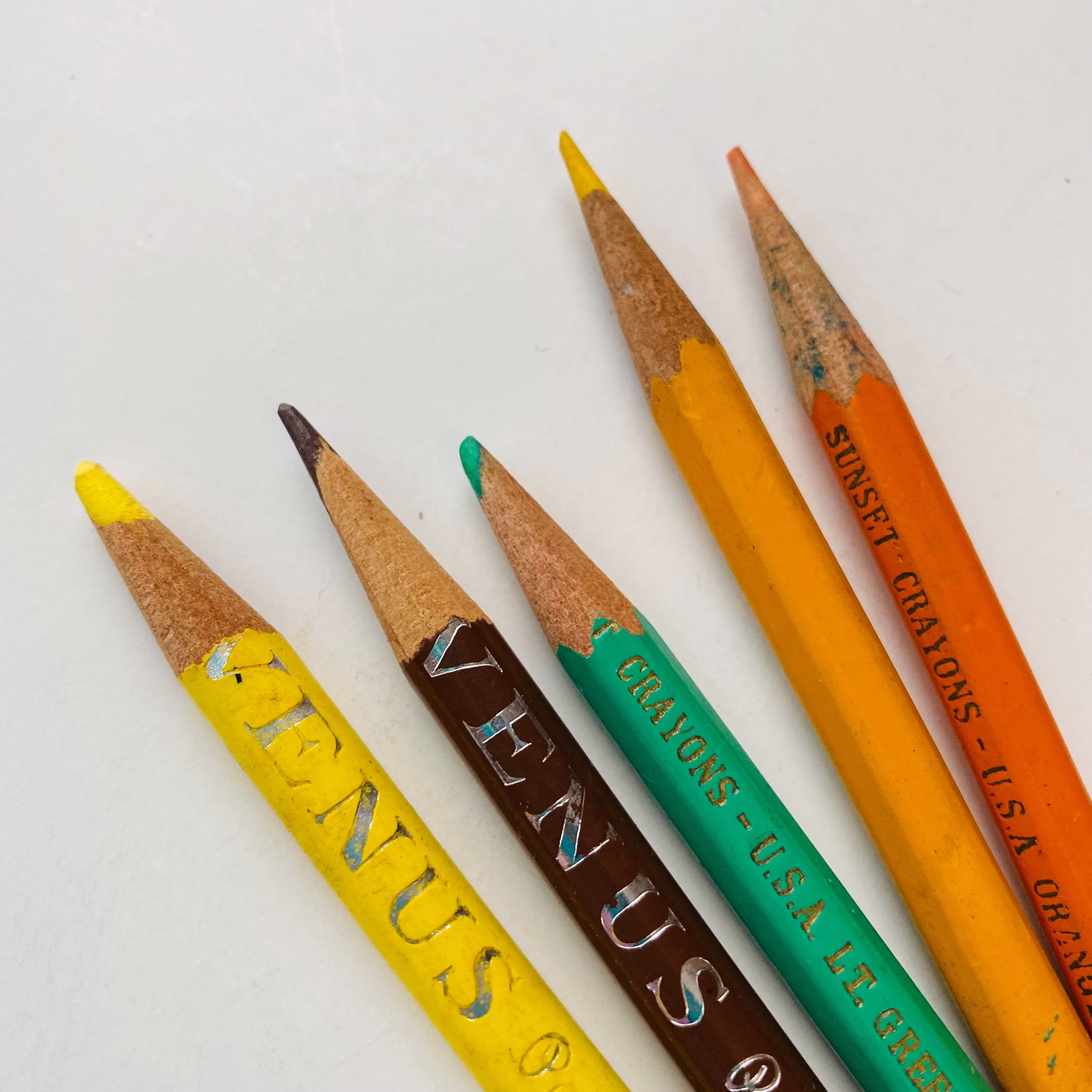 Vintage Colored Pencils Venus Paradise & Sunset Crayons Assorted Colors Mixed Assortment Of 5
